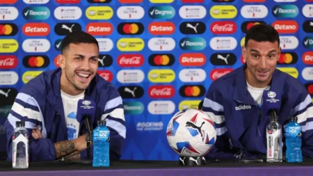 Paredes reveló una charla que tuvo con Scaloni antes de volver a Boca: "Le importaba poco..." - TyC Sports imagen-7