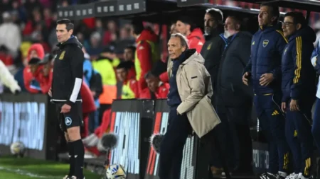 La polémica decisión de Russo tras la derrota de Boca que hizo estallar a los hinchas - TyC Sports imagen-6