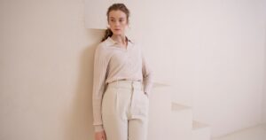 Adiós al “más es más”: así es el estilo "clean fit" que apuesta por la sobriedad y se convierte en el nuevo favorito de la moda imagen-4