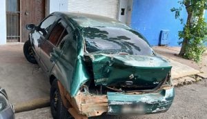 Posadas | Salía con su auto de un lavadero, se le trabó el acelerador y chocó imagen-8