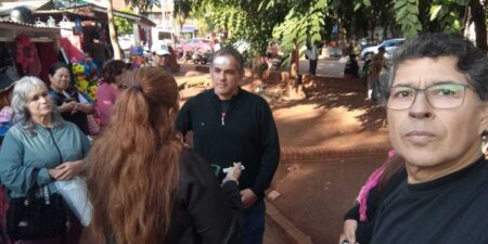 Artesanos de Pto. Esperanza en alerta por desalojo: «Hace más de 20 años que me cedieron un pequeño espacio para vender mis artesanías y el viernes 18... imagen-9
