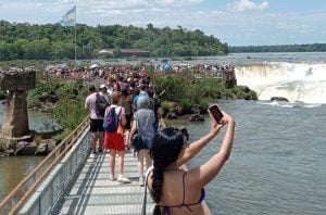 Casi 60 mil turistas visitaron las Cataratas del Iguazú en las dos primeras semanas de julio imagen-9