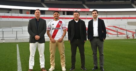 El detalle de la foto de Salas en River que tiene implicancias a futuro en el club imagen-10