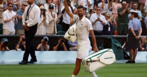 Novak Djokovic homenajeó a Guillermo Vilas en Wimbledon imagen-2