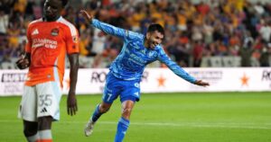 Ángel Correa brilló con un doblete en Tigres y fue la gran figura en la goleada ante Houston Dynamo por la Leagues Cup imagen-2