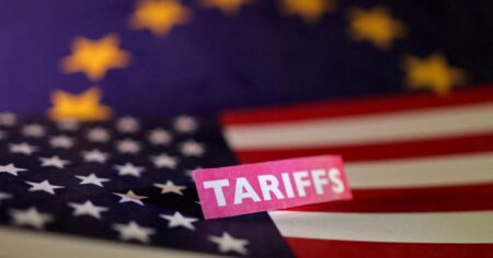 Trump amenaza con un arancel del 35 % a la Unión Europea si no invierte 600.000 millones en Estados Unidos imagen-7