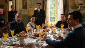 'La Promesa' rompe su número habitual de episodios por un especial sobre uno de sus personajes imagen-2