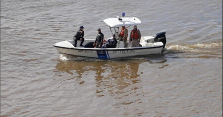 Encuentran en Rosario el cuerpo de un joven pescador que era buscado en el Río Paraná desde hace cinco días imagen-9