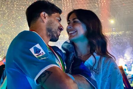 Giovanni Simeone anunció que será papá con un emotivo video: “Hijos de Napoli, los tres” imagen-9