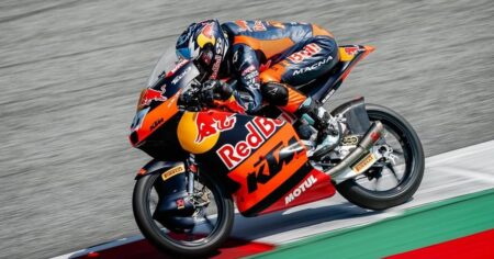 Moto3: Valentín Perrone acarició su primera victoria en el GP de Austria pero un inoportuno toque lo relegó al séptimo puesto imagen-14