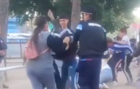 Santa Fe: una violenta y multitudinaria pelea se desató en un festejo por el Mes de las Infancias imagen-5