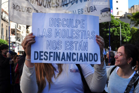 Mientras Milei prepara su veto, no empezó el cuatrimestre en la UBA imagen-5