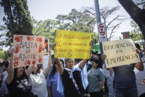 Amplio rechazo social al veto de Milei a jubilados y discapacitados imagen-4