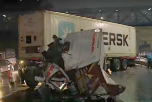 Lluvias y calzada resbaladiza en la Ciudad: caos de tránsito y demoras por múltiples accidentes imagen-1
