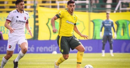 Enojo en Defensa y Justicia por el equipo alternativo que paró Fabbiani: "Nos subestiman" y "vinieron a buscar el empate" imagen-30
