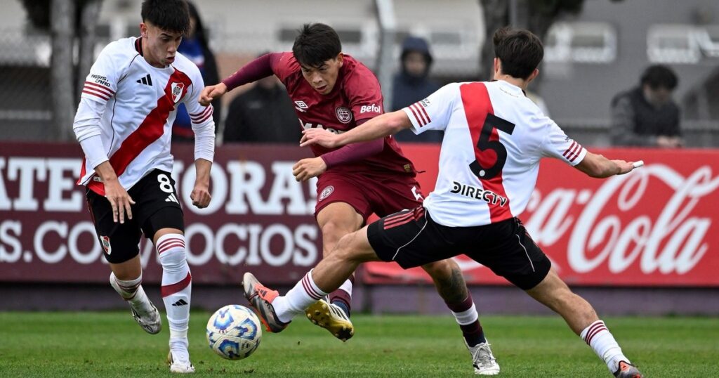 La Reserva de River empató sin goles ante Lanús imagen-5