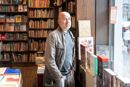 Javier Peña: “Hay escritores que tienen vidas más fascinantes que sus libros” imagen-10