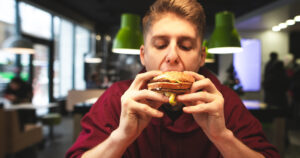 Alarmante informe sobre alimentación en Estados Unidos deja un dato de riesgo para los jóvenes imagen-3