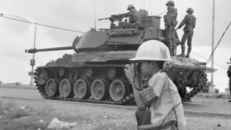 La increíble historia del niño de 12 años que fotografió la Guerra de Vietnam imagen-10
