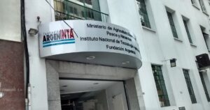 Pese al rechazo del Senado, el Gobierno avanzó con la puesta a disposición de más de 300 empleados del INTA, INASE e INV imagen-2