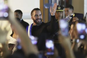 El Salvador: el Congreso aprueba una reforma de la Constitución para permitir la reelección presidencial indefinida imagen-1