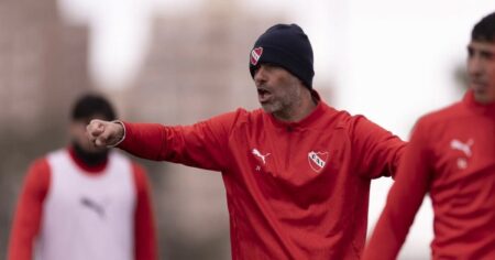 Con cambios, el equipo que probó Vaccari en Independiente para recibir a River imagen-18
