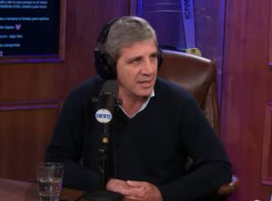 Luis Caputo aseguró que no habrá ningún cambio de régimen cambiario después de las elecciones imagen-4