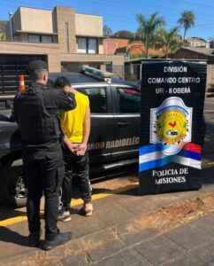 Policías de Oberá detuvieron a dos hombres buscados por la justicia imagen-72