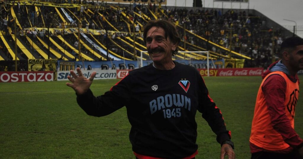 El experimentado entrenador del Ascenso que trabajará en River imagen-4