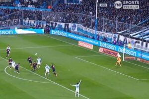 El golazo de Rocky Balboa para Racing ante Tigre por el Torneo Clausura imagen-2