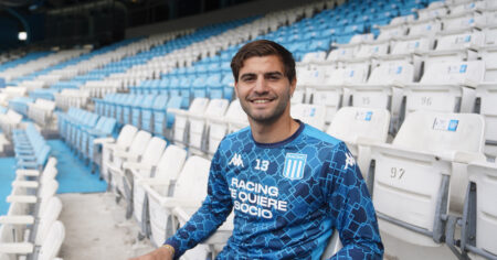 Santiago Sosa con Olé: "Racing es locura, es sufrir, renegar, sentimiento; y me hizo otro jugador" imagen-14