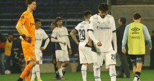 Rey y su dura autocrítica tras la eliminación de Independiente: "Hay que saber comer mierda" imagen-4