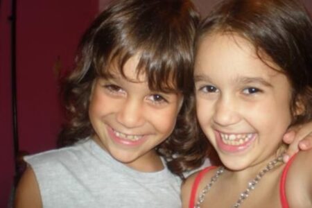 Son hermanos, alcanzaron la fama con Casi Ángeles y decidieron dejarlo todo para perseguir sus sueños imagen-7