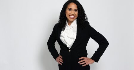 Renunció a un trabajo soñado por culpa de Trump y ahora lo enfrenta: la historia de Erika Evans imagen-8