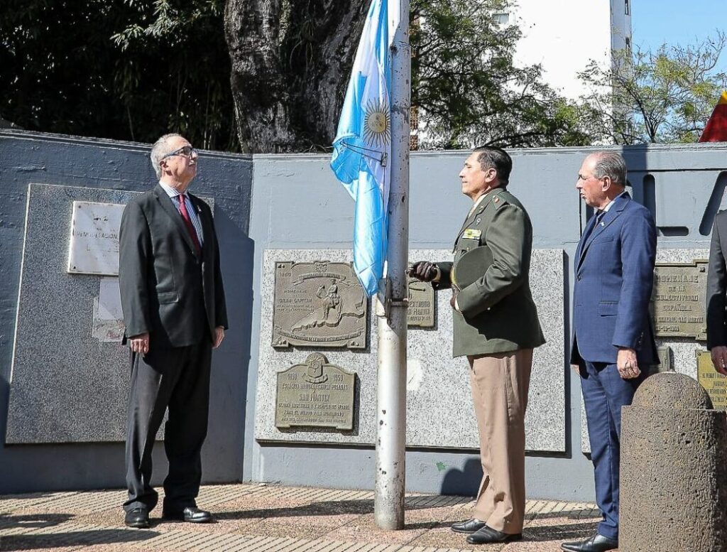 MISIONES RINDIÓ HOMENAJE AL GENERAL SAN MARTÍN EN EL 175° ANIVERSARIO DE SU PASO A LA INMORTALIDAD imagen-5