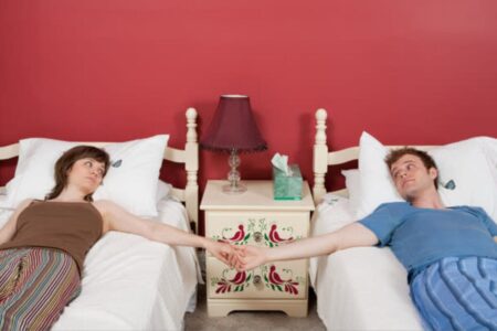 De qué se trata la tendencia de las parejas de “dormir divorciados” que generó polémica y abrió un debate imagen-7