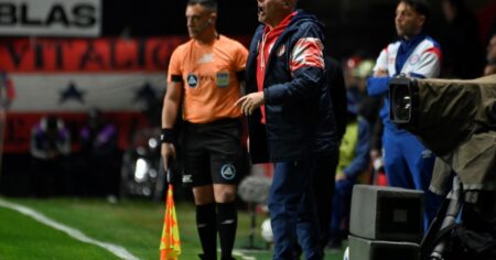 Video: la llamativa arenga que utilizó Madelón antes de la goleada de Unión a Instituto imagen-15