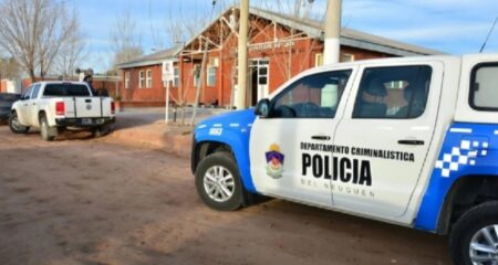 Horror en San Martín de los Andes: lo encerraron en su casa, lo torturaron y se escapó arrojándose por la ventana imagen-14
