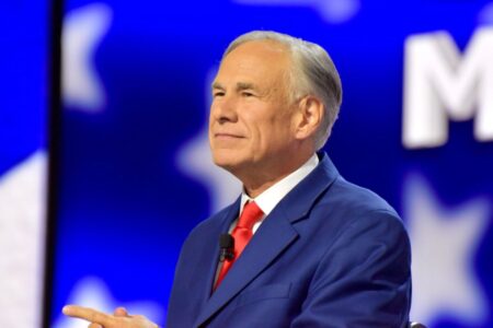 “Buscados”: la polémica estrategia de Greg Abbott para traer de regreso a los demócratas que abandonaron Texas imagen-10