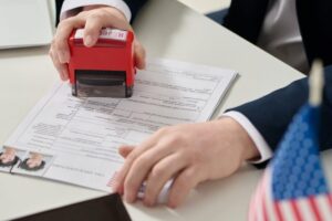 Actualizaciones recientes de las leyes de inmigración y residencia permanente en EE.UU. este viernes 15 de agosto imagen-1