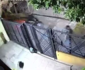 Escapaba de un robo, arrojó la mochila a una casa y los ladrones se fueron sin nada imagen-3