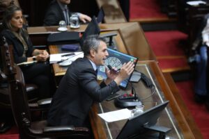 Diputados | El oficialismo logró blindar el veto de Milei a la ley que aumenta los ingresos a los jubilados imagen-2