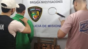 Una madre reconoció a su hijo en un video y lo entregó por robo de joyas imagen-1