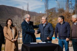 Misiones y Catamarca firman un convenio de cooperación en educación, tecnología y turismo imagen-2