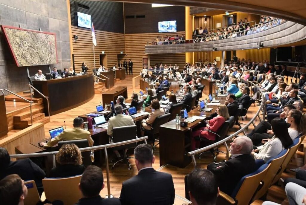 Un Estado que piensa, cuida y hace imagen-5