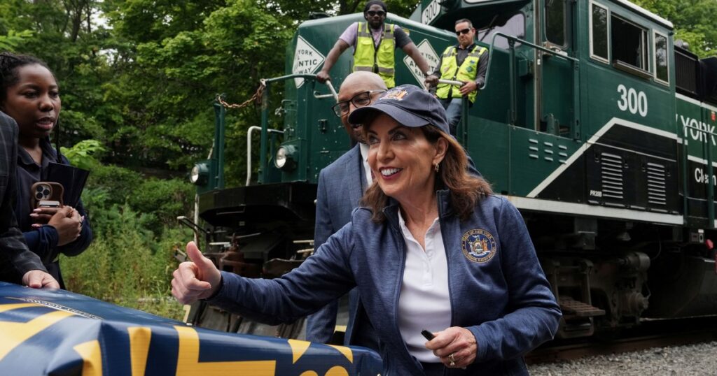 En números: los detalles del tren anunciado por Kathy Hochul que ahorrará a los habitantes de New York 30 minutos de viaje imagen-5