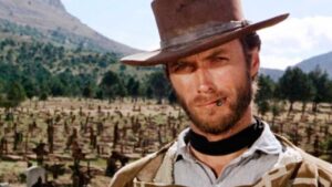 Hace 61 años Clint Eastwood recibió el peor consejo del mundo: un supuesto "mal paso" en su carrera que le convirtió en una estrella imagen-109