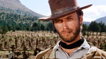Hace 61 años Clint Eastwood recibió el peor consejo del mundo: un supuesto "mal paso" en su carrera que le convirtió en una estrella imagen-7
