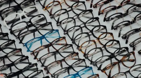 Alertan sobre los riesgos de adquirir anteojos sin receta médica ni control profesional en puestos no habilitados imagen-6