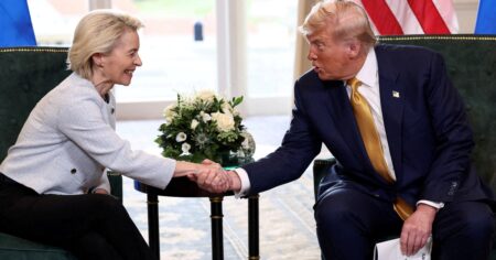 La Unión Europea se doblegó ante Trump para evitar un escenario de guerra comercial imagen-24